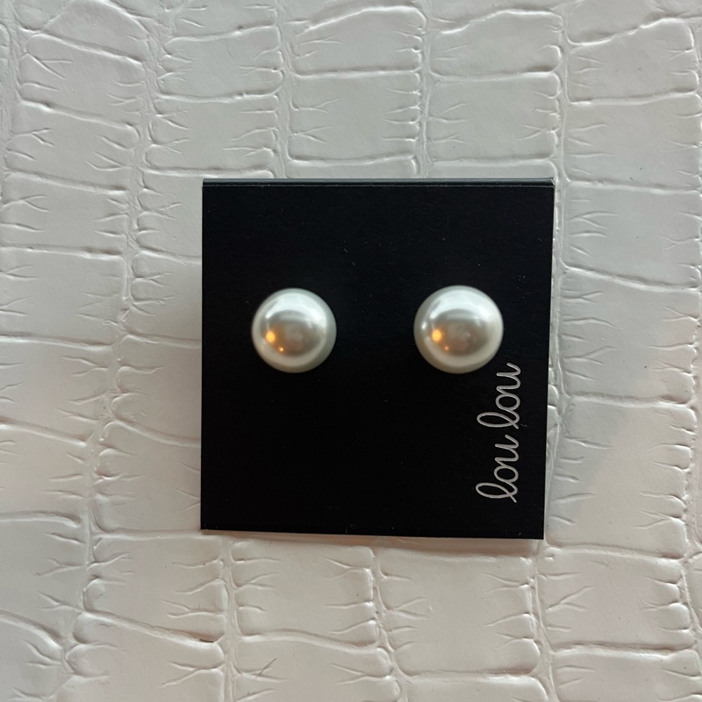 Lou Lou Pearl Earrings